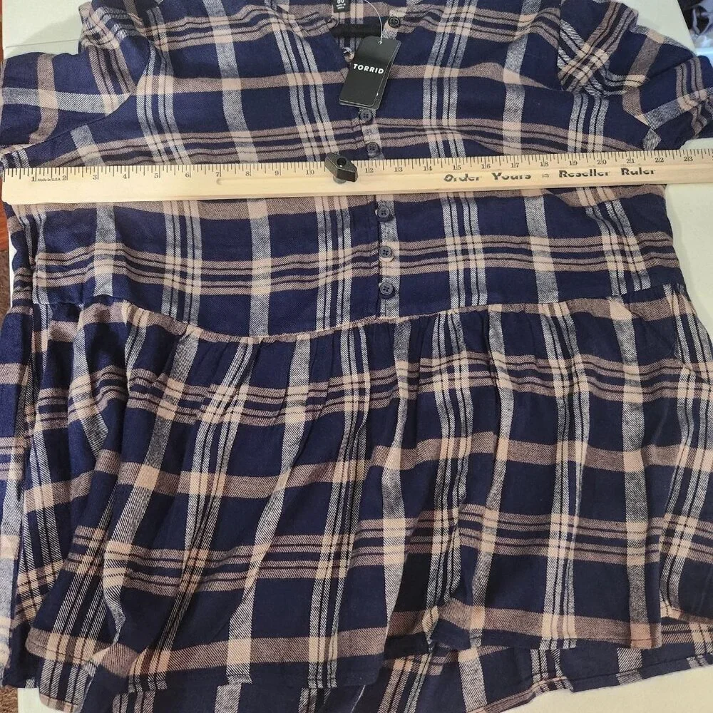Torrid Blouse Womens Medium Large Blue Plaid Rainier Pullover Long Sleeve NWT